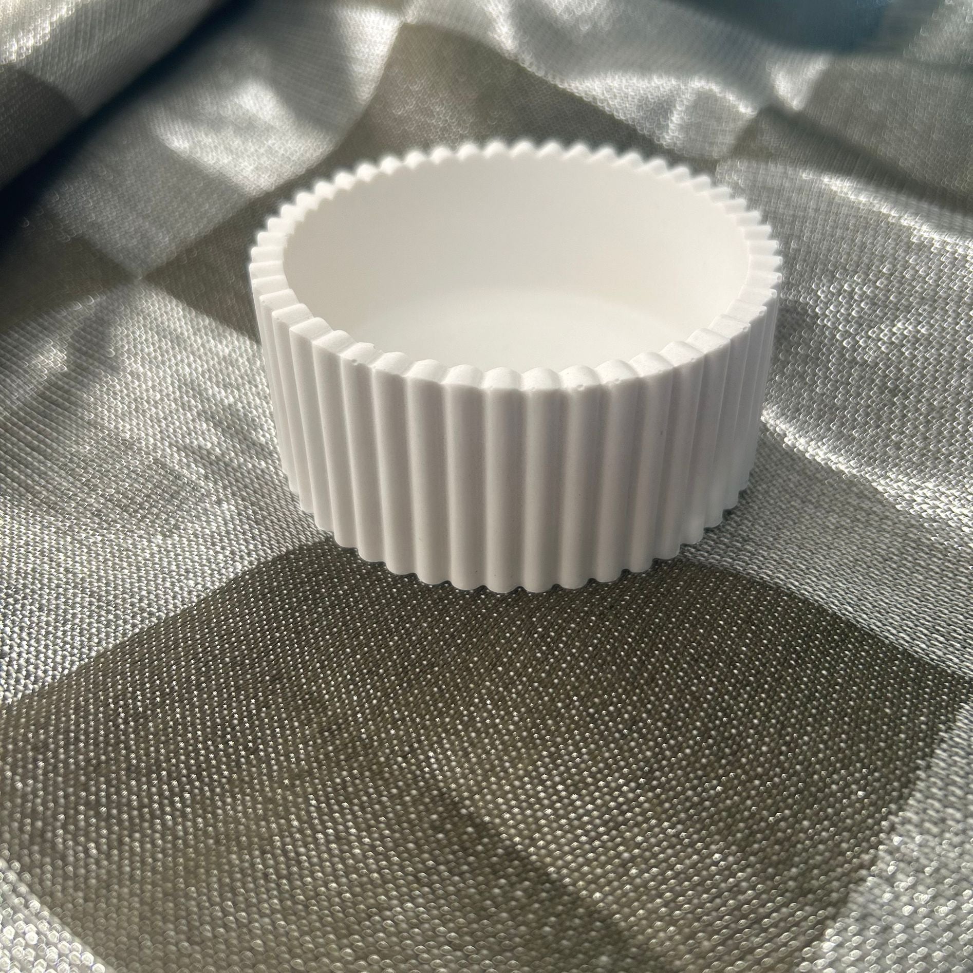 Recipient din ceramica rotund alb